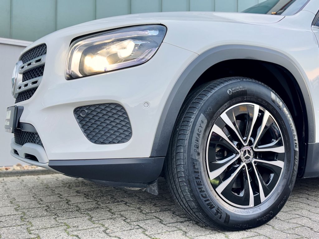 Mercedes-Benz GLB 180 2023