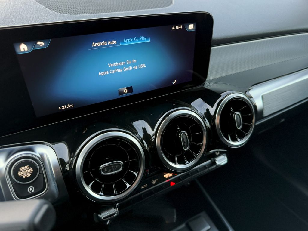 Mercedes-Benz GLB 180 2023