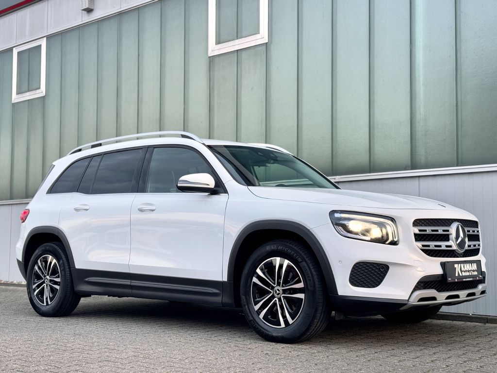 Mercedes-Benz GLB 180 2023