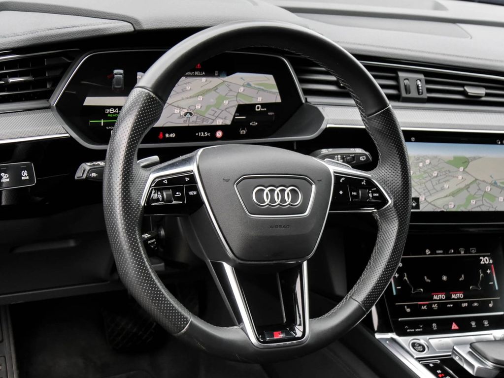 Audi e-tron 2022