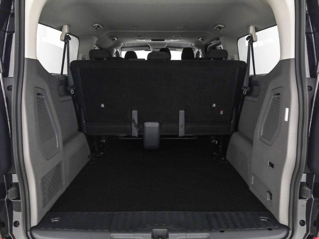 Volkswagen T7 Caravelle