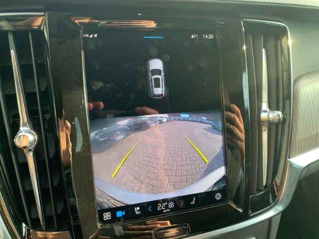 Volvo V90 Cross Country 2022