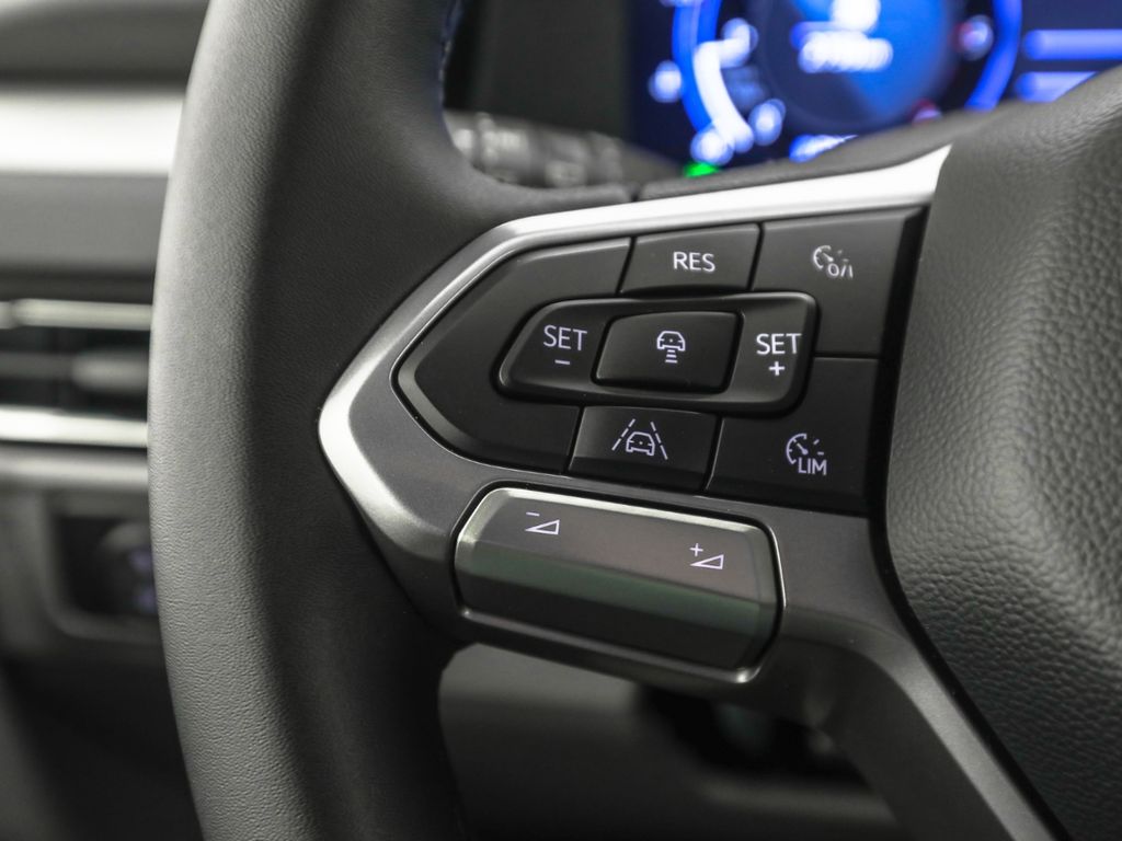 Volkswagen T7 Caravelle