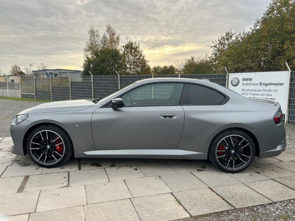 BMW M240i 2025
