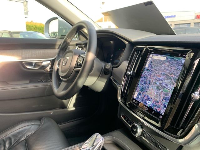 Volvo V90 Cross Country 2022