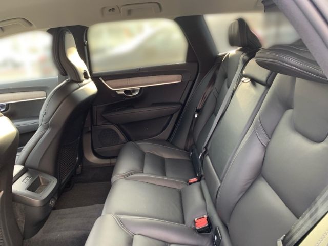 Volvo V90 Cross Country 2022