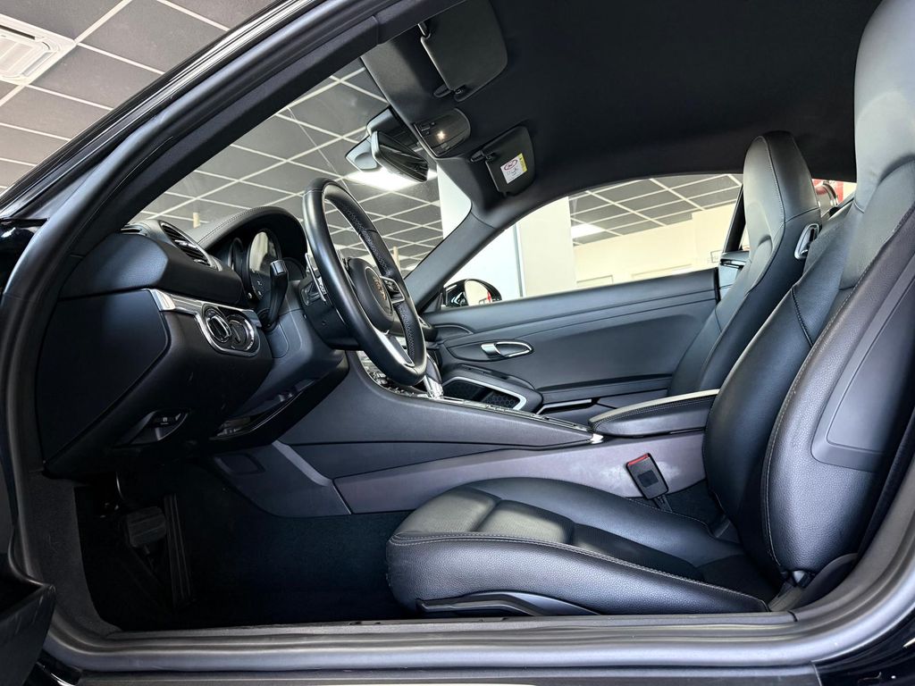 Porsche Cayman 2023
