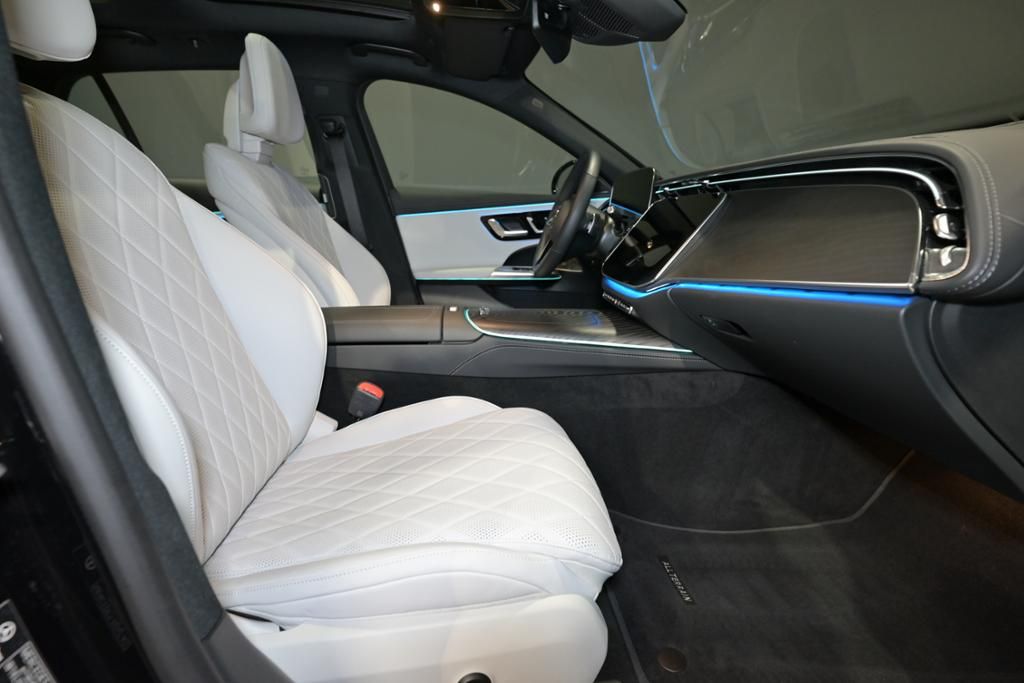 Mercedes-Benz E 300 2025