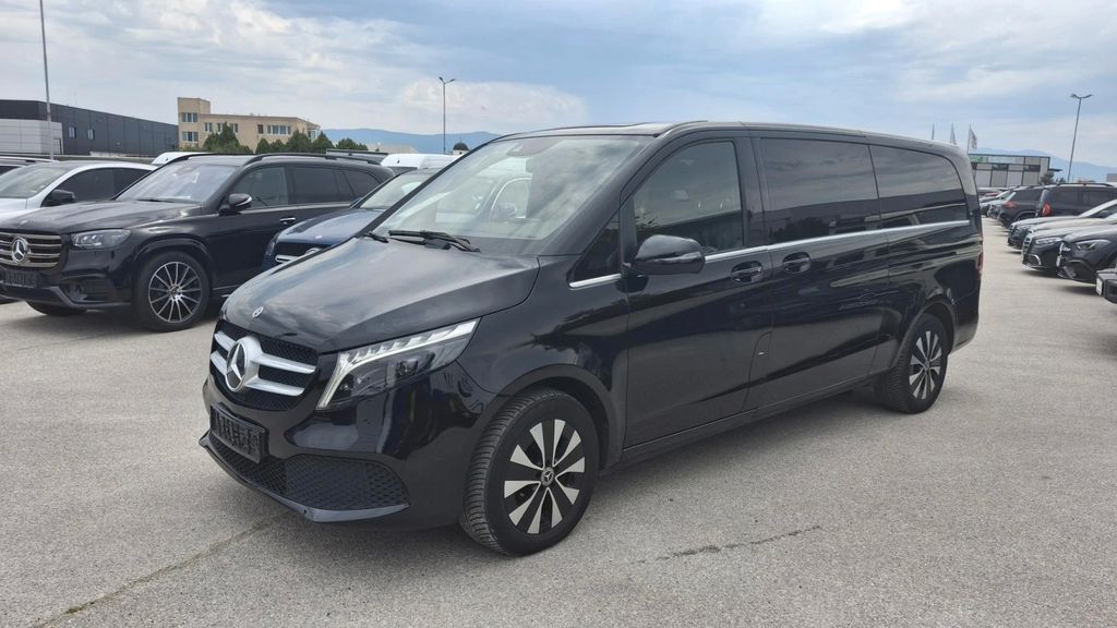 Mercedes-Benz V 220 2023