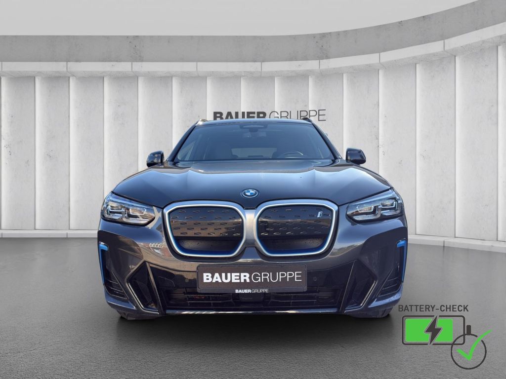 BMW iX3 2022