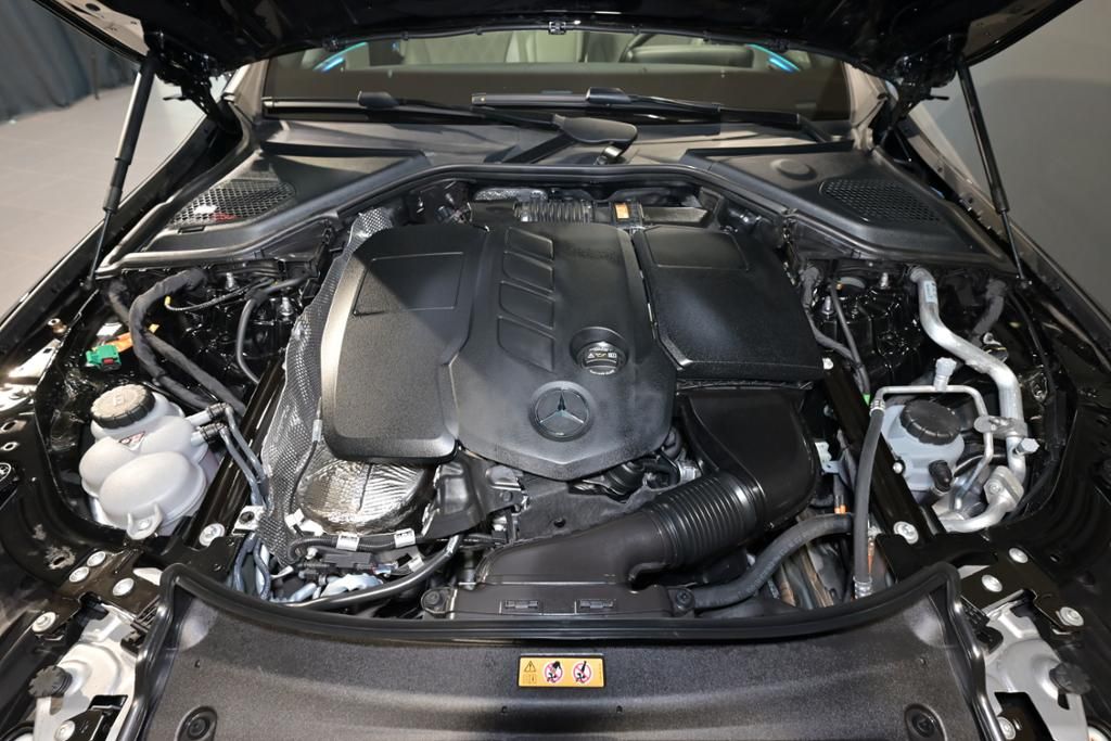 Mercedes-Benz E 300 2025