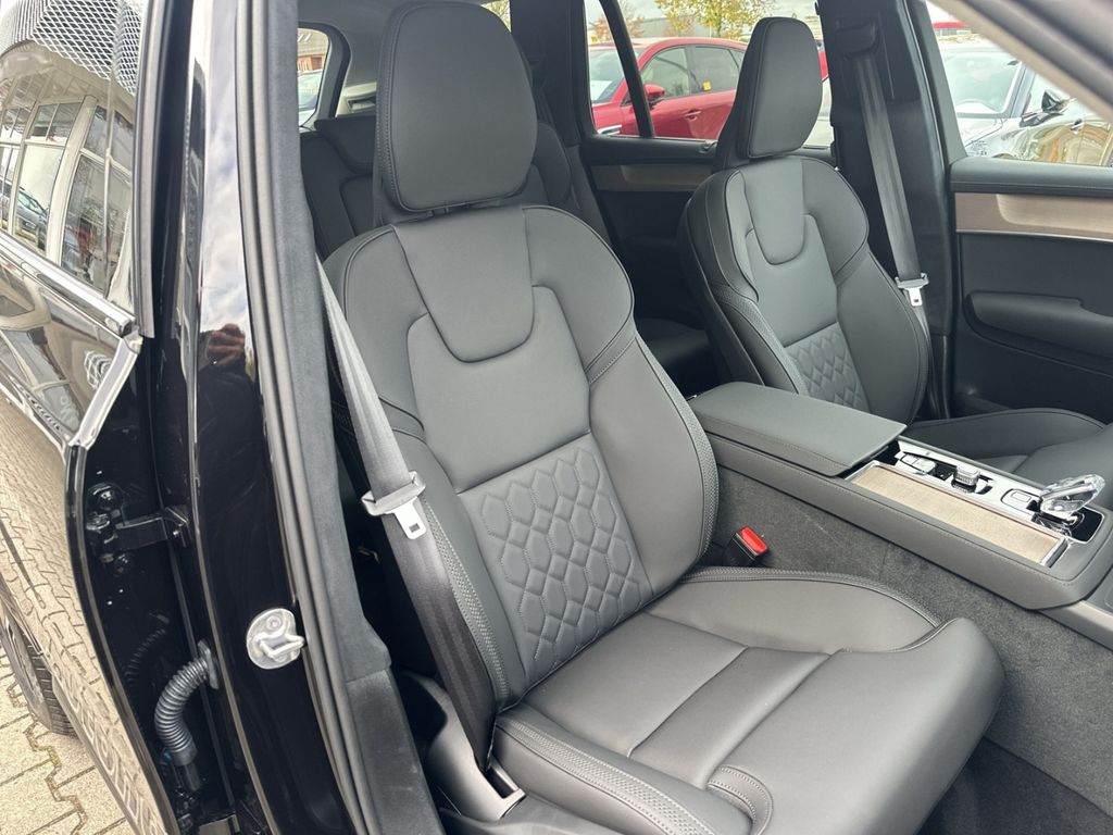 Volvo XC90 2025