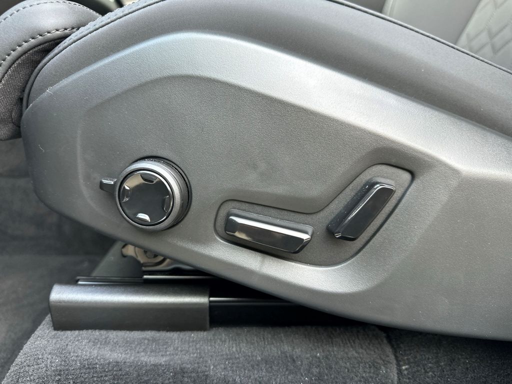 Volvo XC90 2025