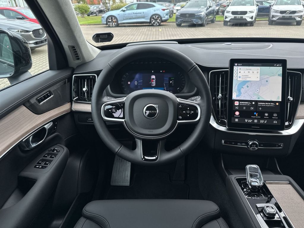 Volvo XC90 2025