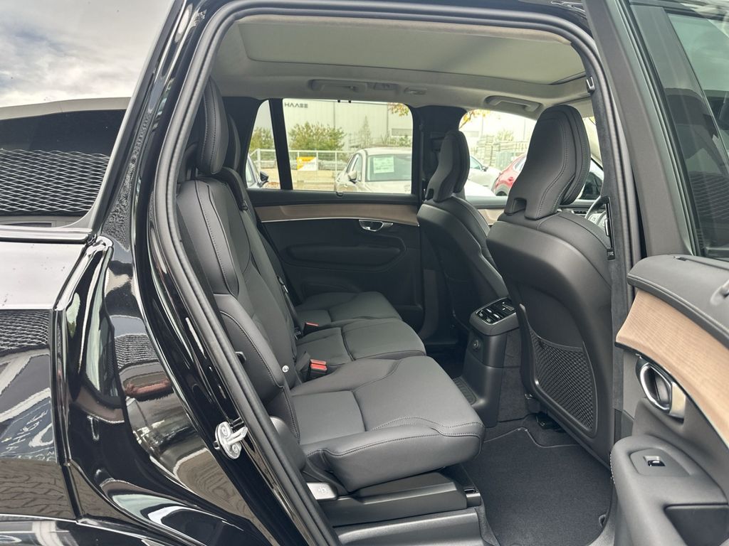 Volvo XC90 2025