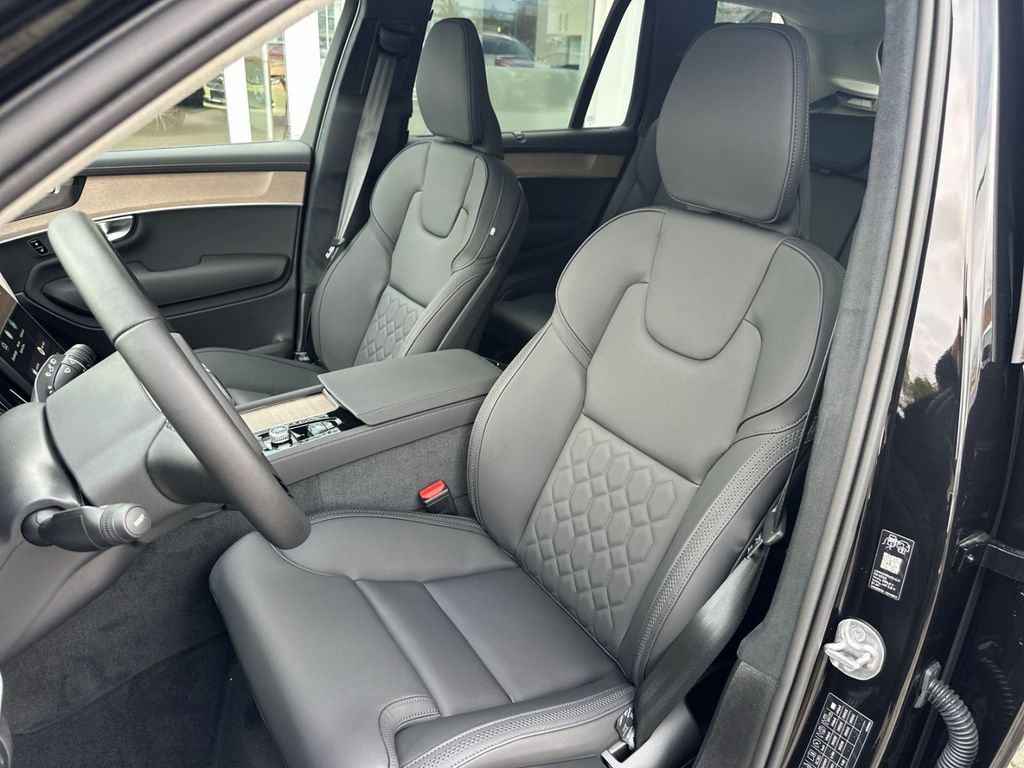 Volvo XC90 2025