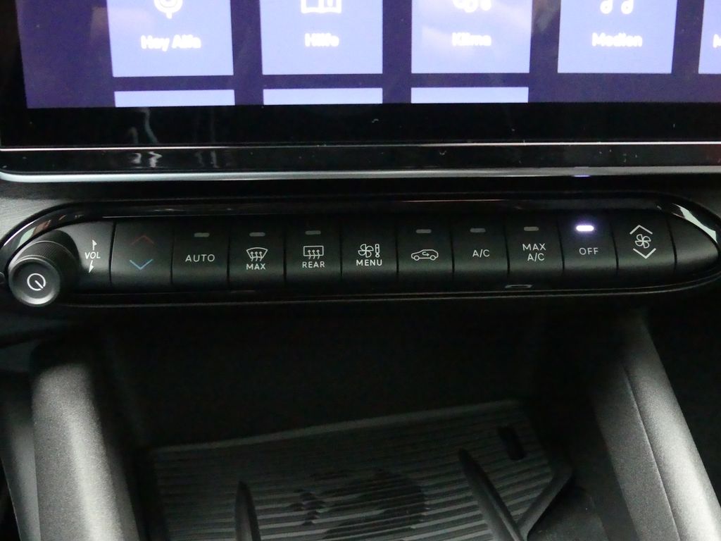 Alfa Romeo Junior 2025