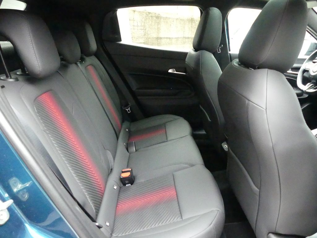 Alfa Romeo Junior 2025