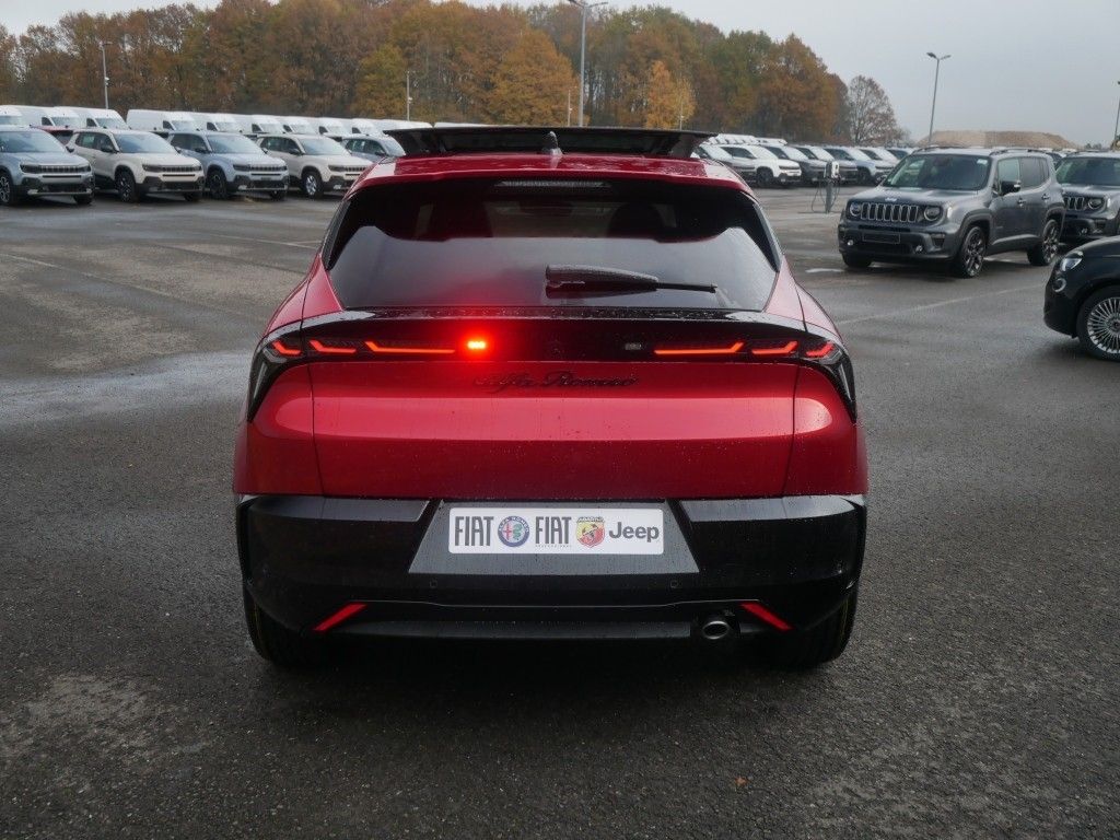 Alfa Romeo Junior 2025