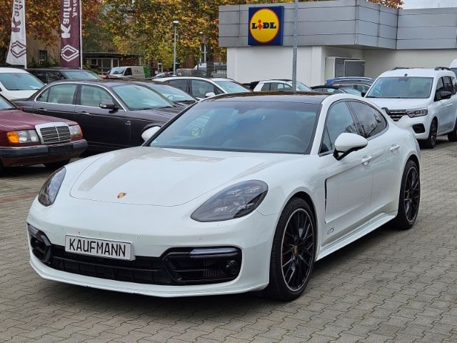 Porsche Panamera 2018