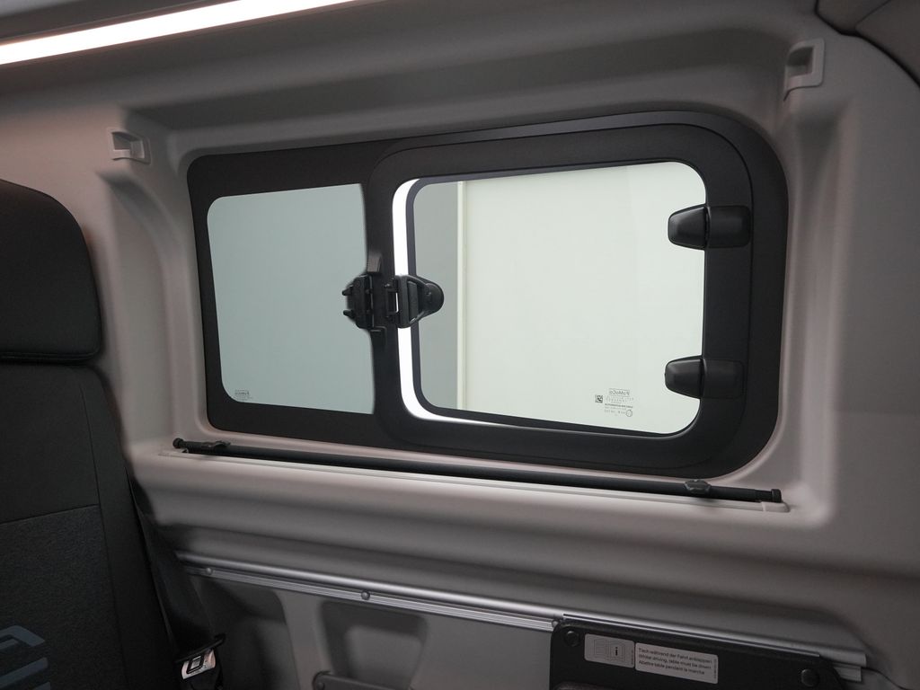 Ford Tourneo Custom 2025