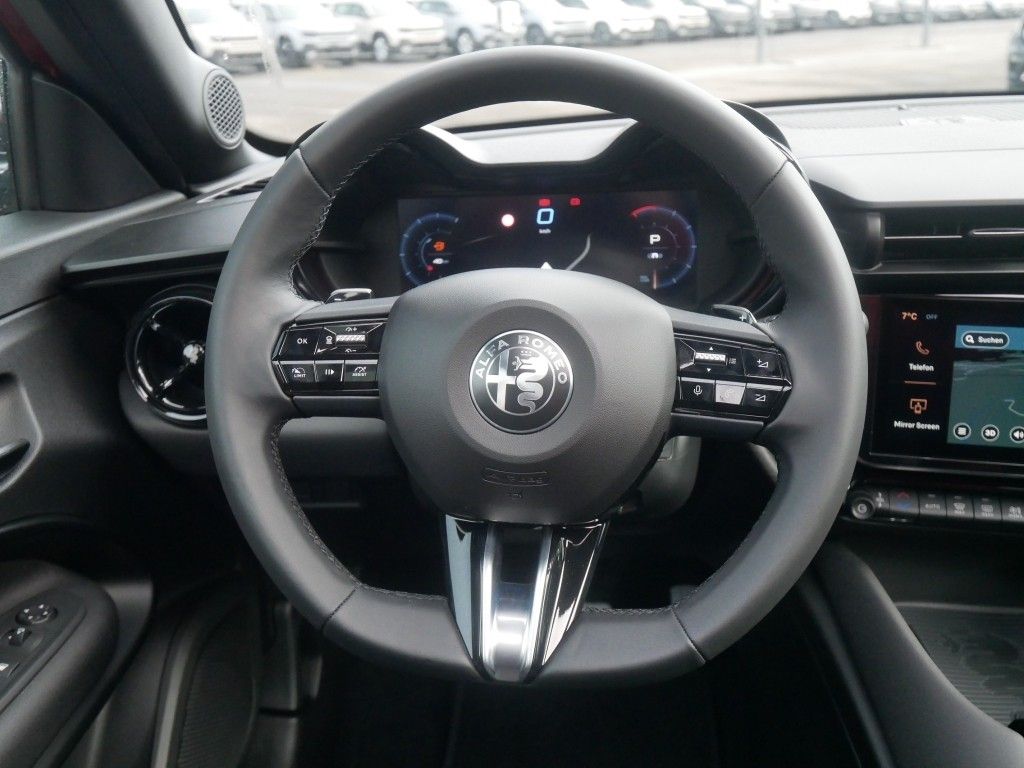 Alfa Romeo Junior 2025