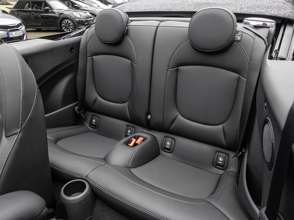 MINI Cooper Cabrio 2023