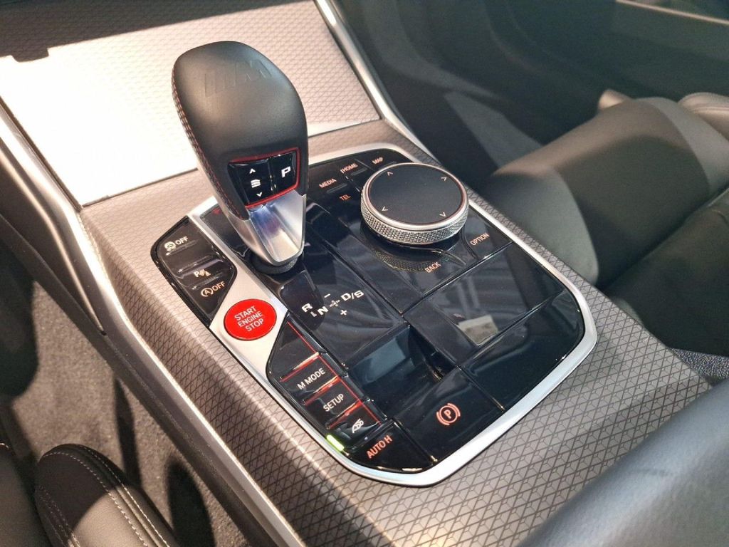 BMW M4 2025