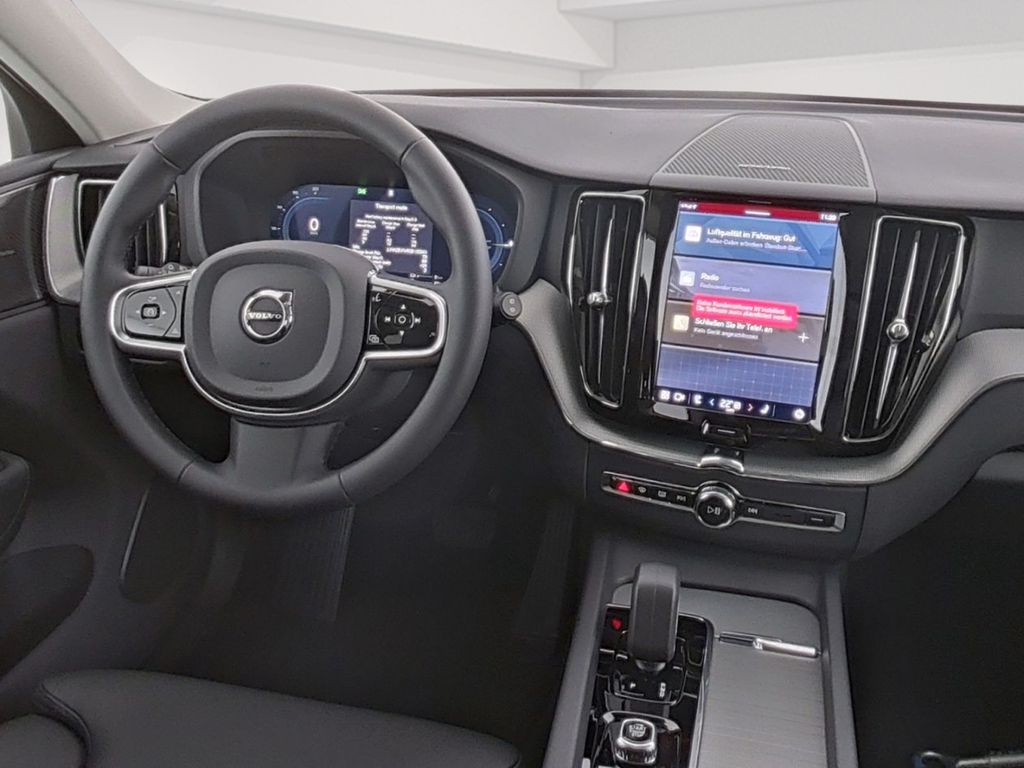 Volvo XC60 2025