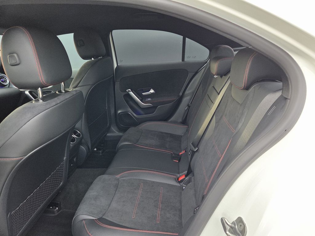 Mercedes-Benz A 250 2024