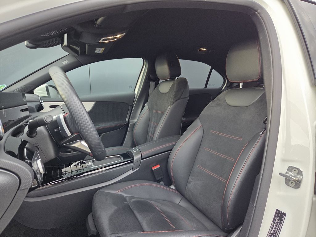 Mercedes-Benz A 250 2024