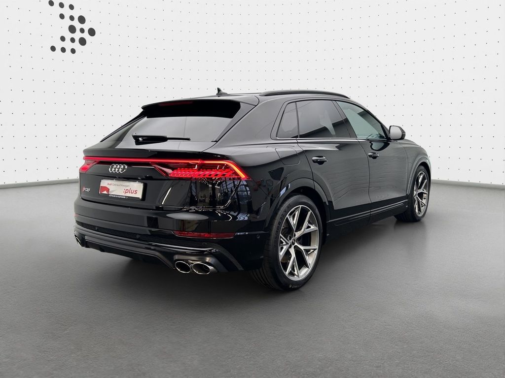 Audi SQ8 2023