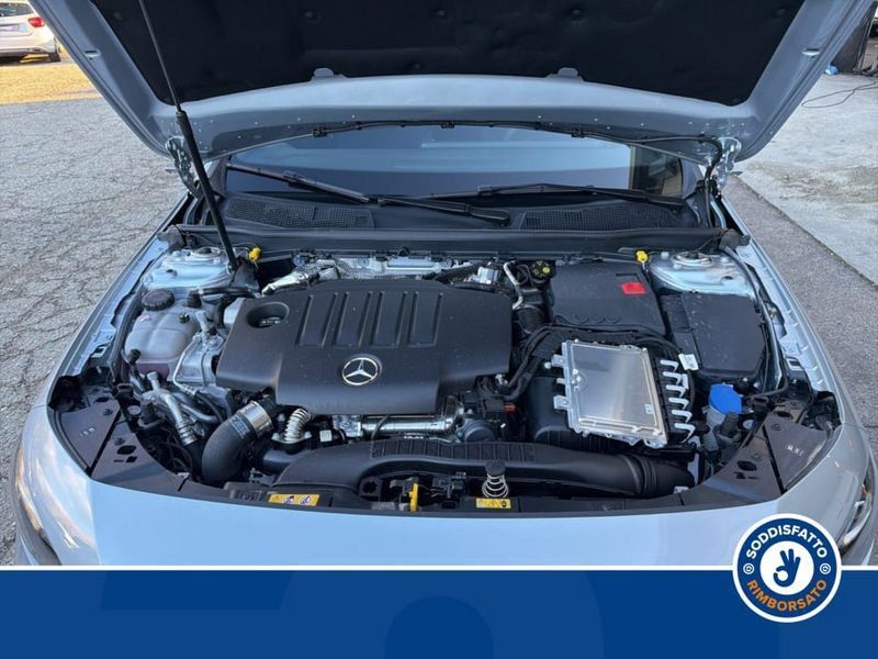 Mercedes-Benz A 180 2025