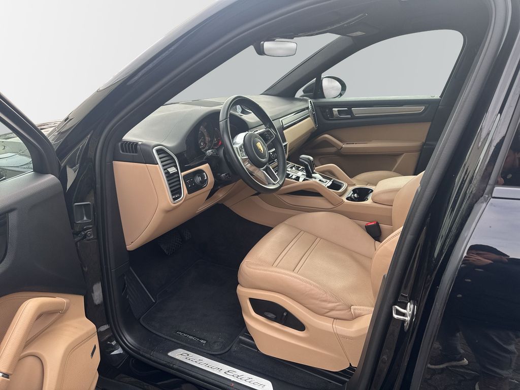 Porsche Cayenne 2023