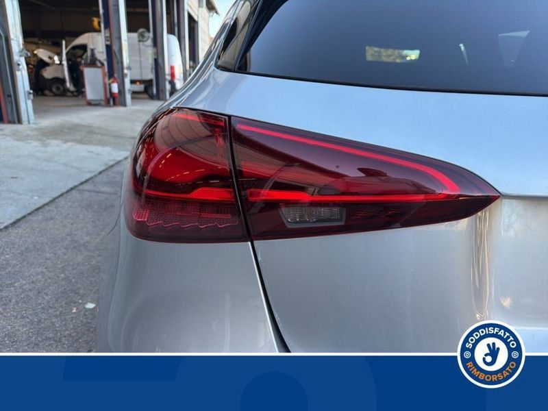 Mercedes-Benz A 180 2025