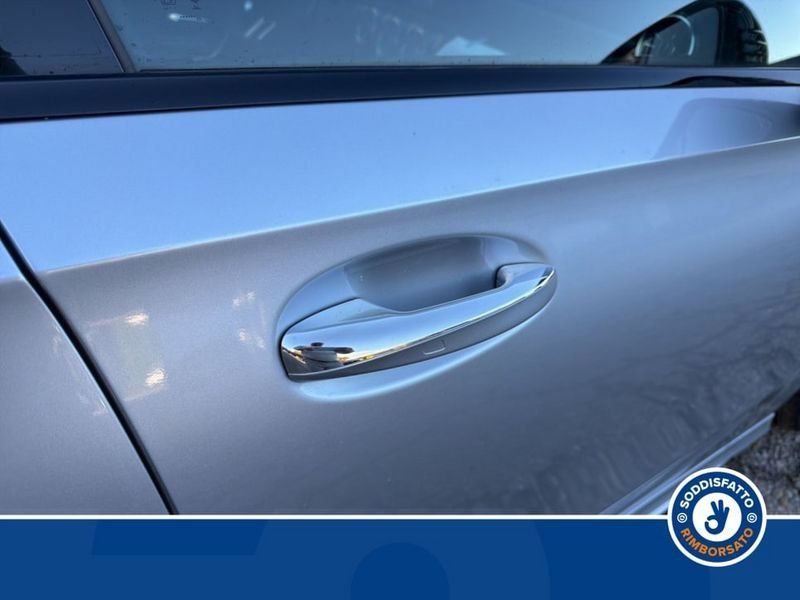 Mercedes-Benz A 180 2025