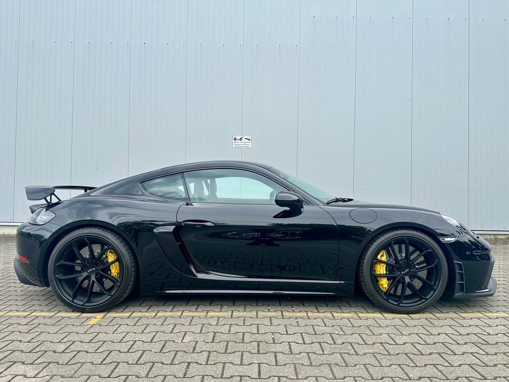 Porsche Cayman 2020