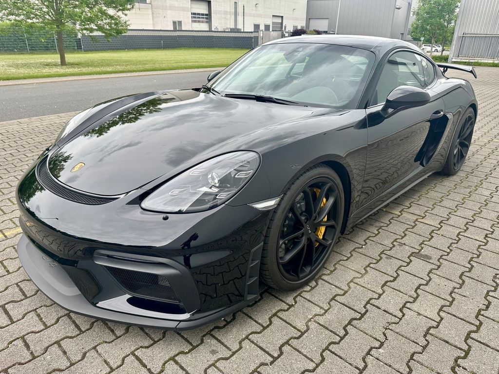 Porsche Cayman 2020