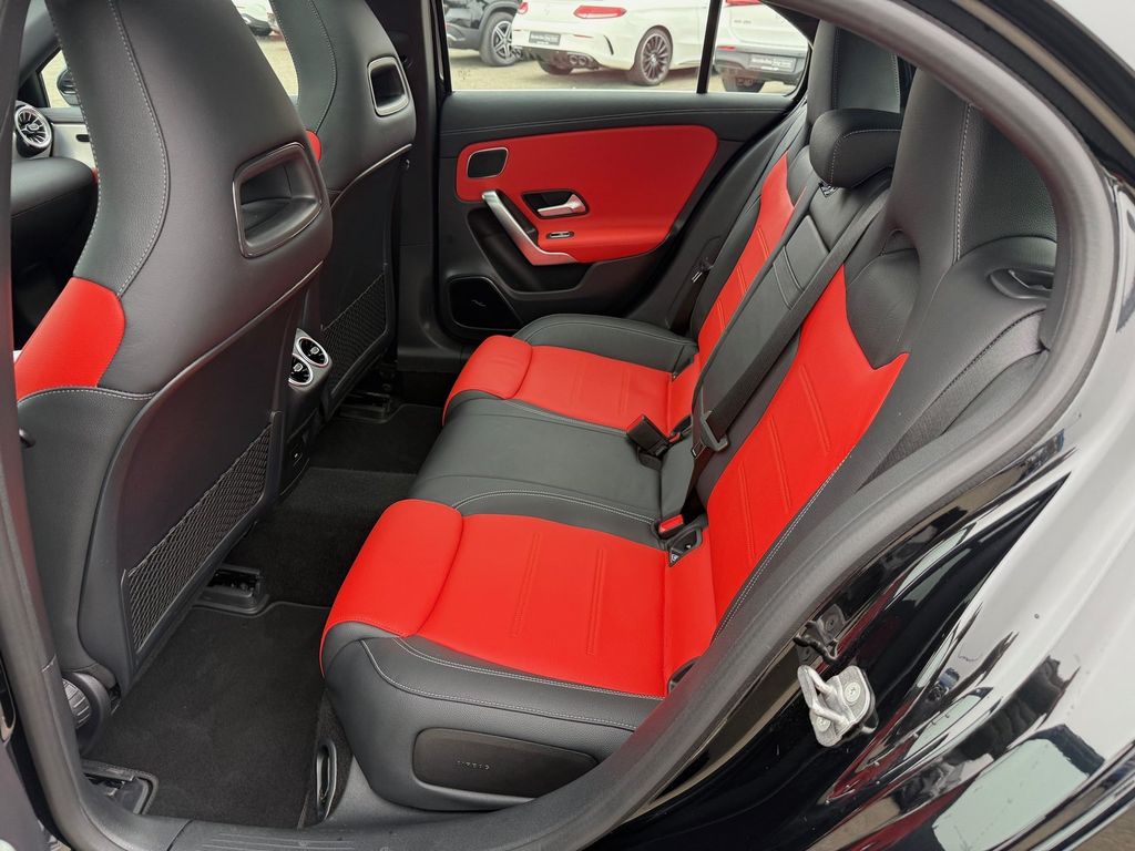 Mercedes-Benz A 250 2024