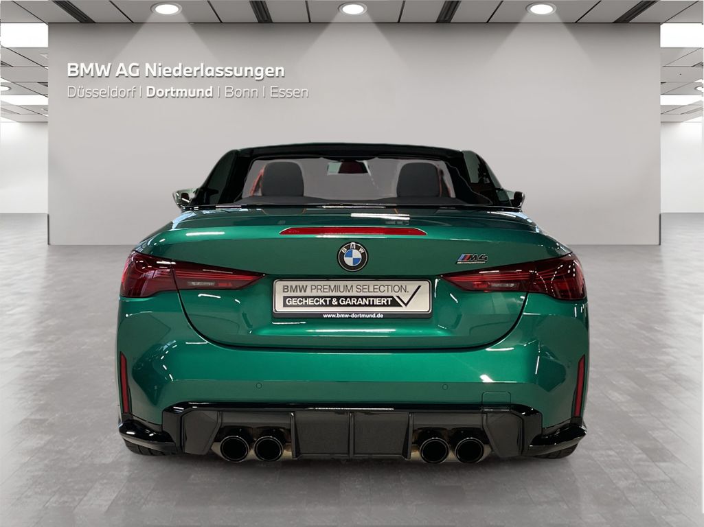 BMW M4 2025