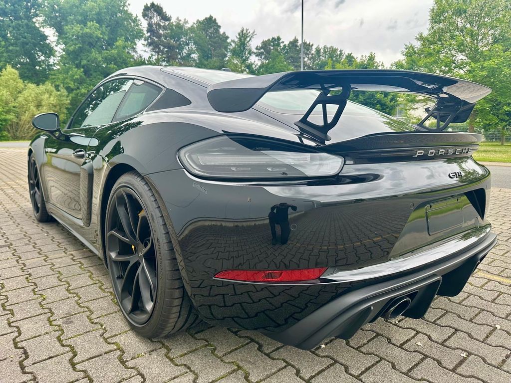Porsche Cayman 2020
