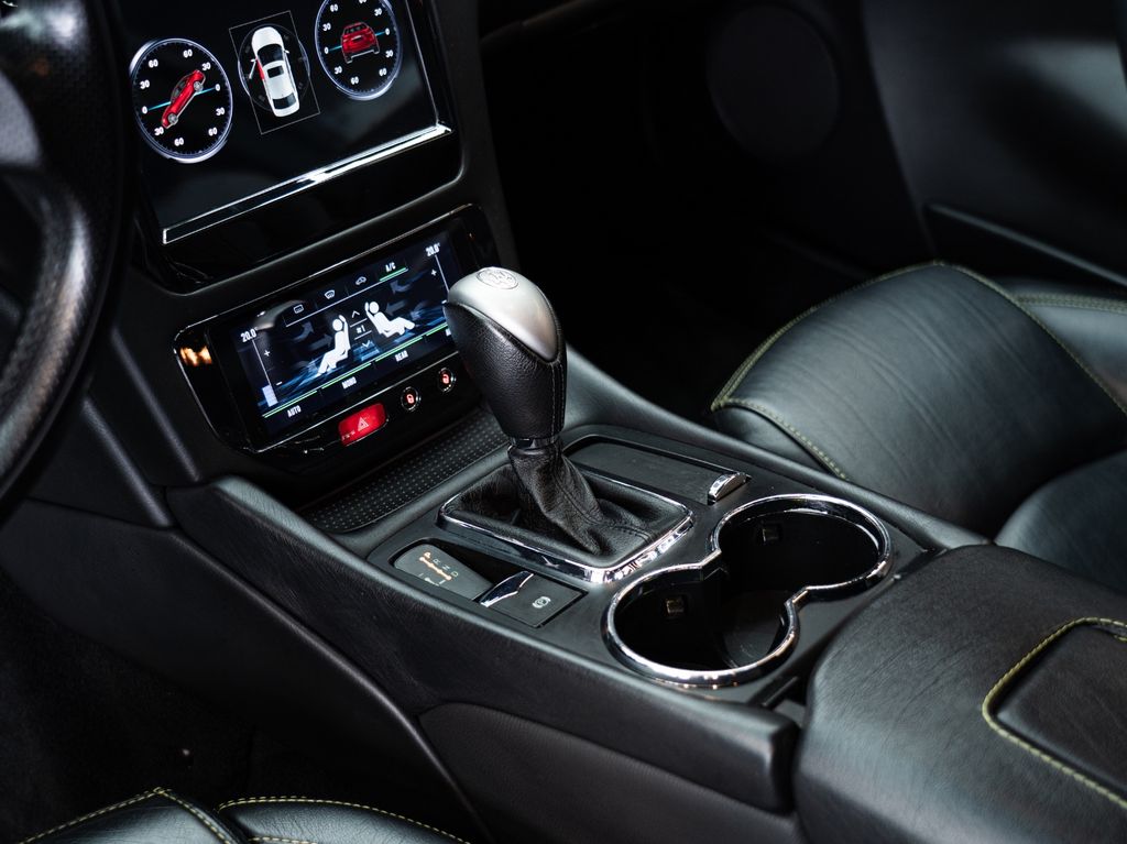 Maserati Granturismo 2012
