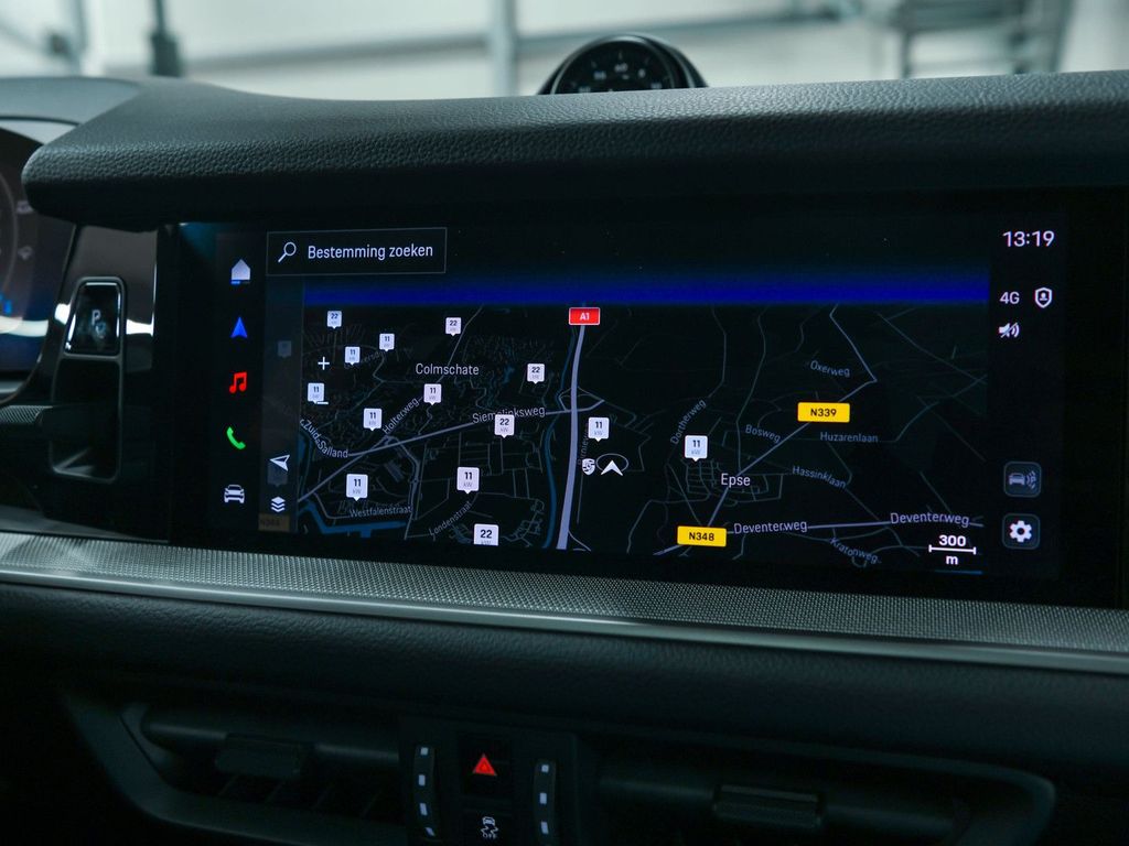 Porsche Cayenne 2025