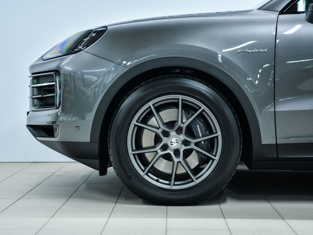 Porsche Cayenne 2025