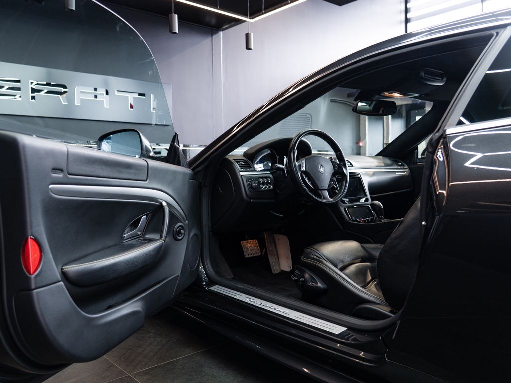 Maserati Granturismo 2012