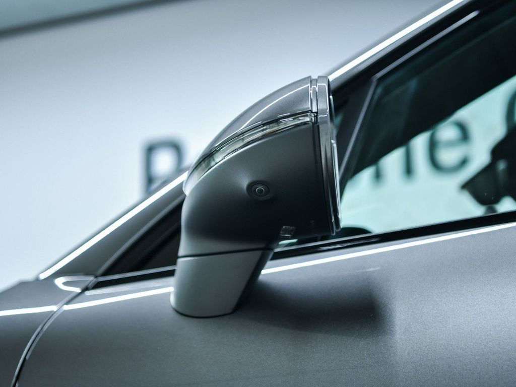 Porsche Cayenne 2025