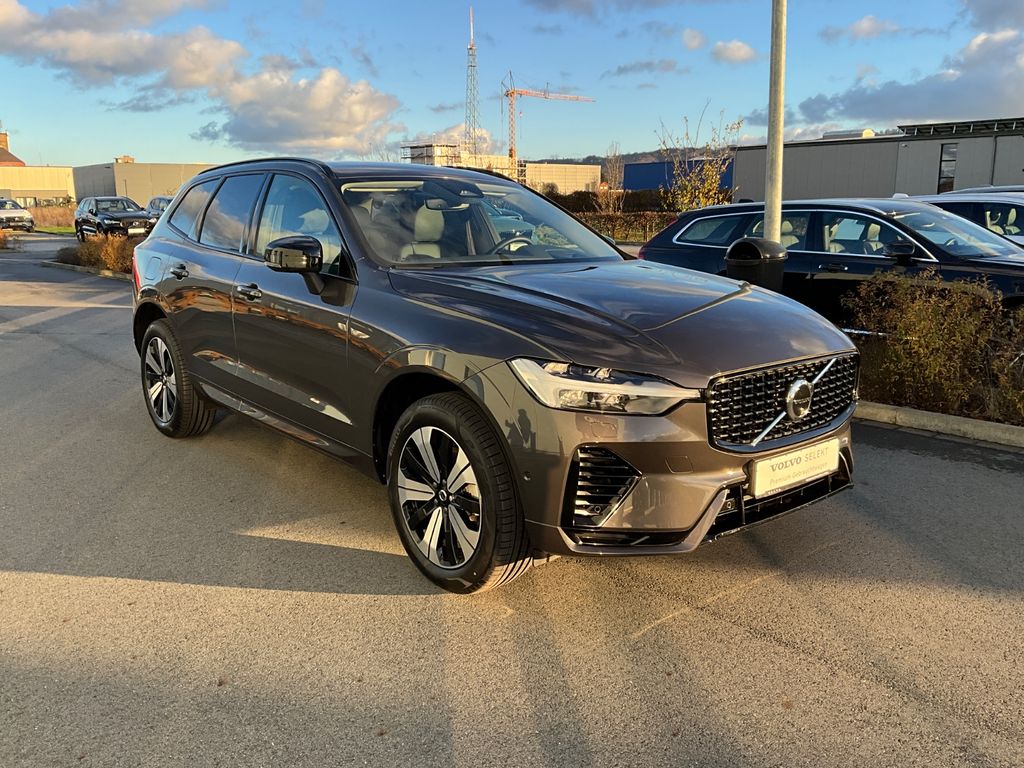 Volvo XC60 2025