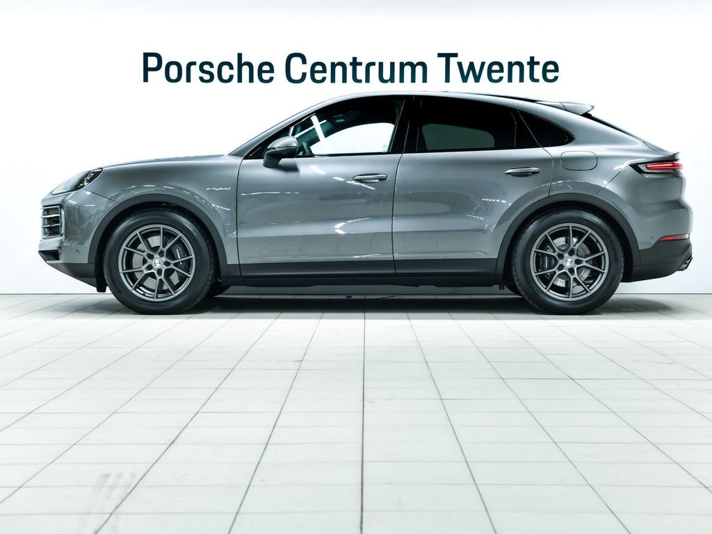 Porsche Cayenne 2025
