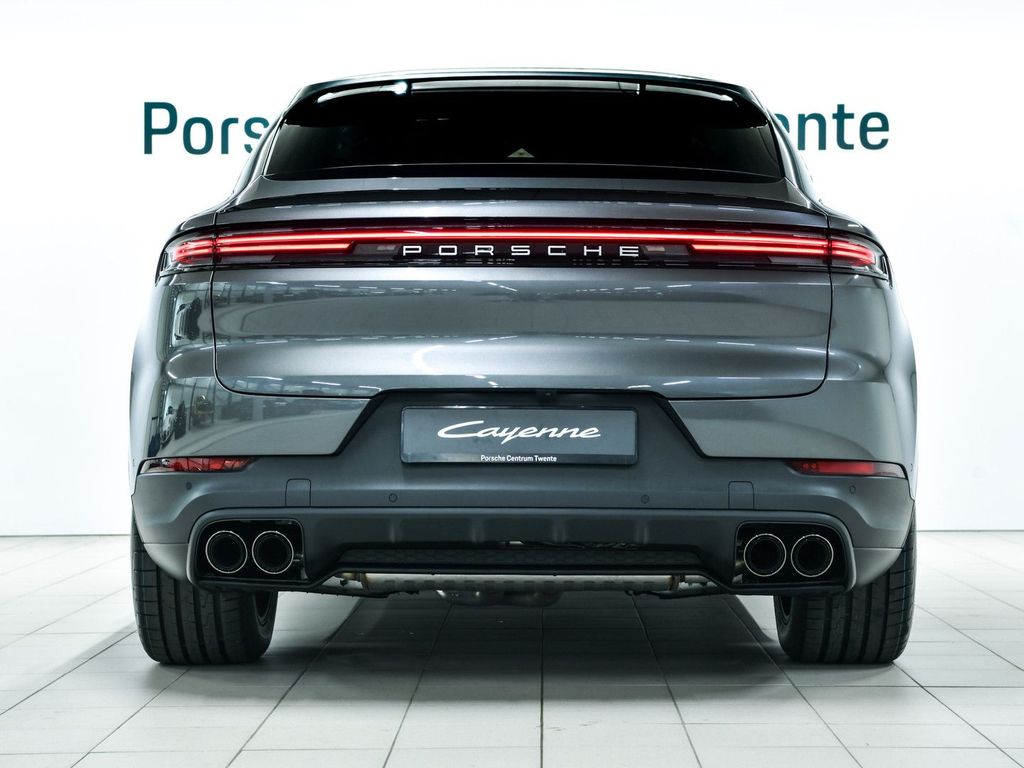Porsche Cayenne 2025