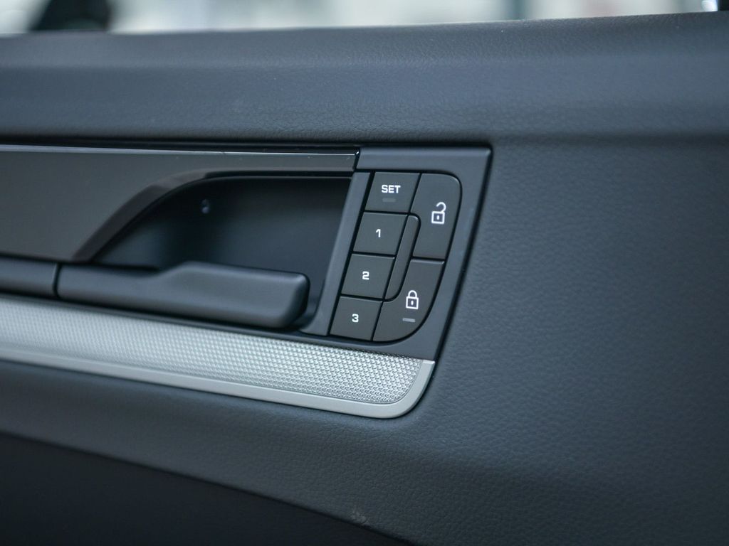 Porsche Cayenne 2025